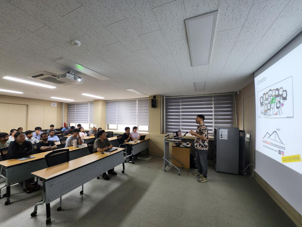260710(금) Stefano Cinti [A lab everywhere: chip, glove, box, tip… what else?...
